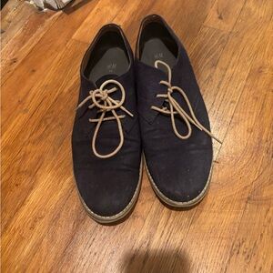 H&M Men's Navy Oxfords with Tan Laces
